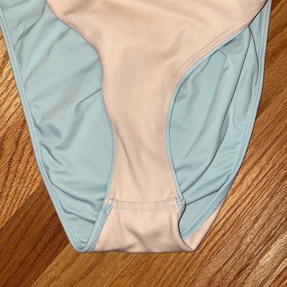 LA Hearts One-Piece - Picture 5 of 5